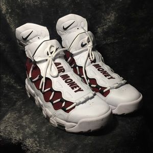 Nike “air money”